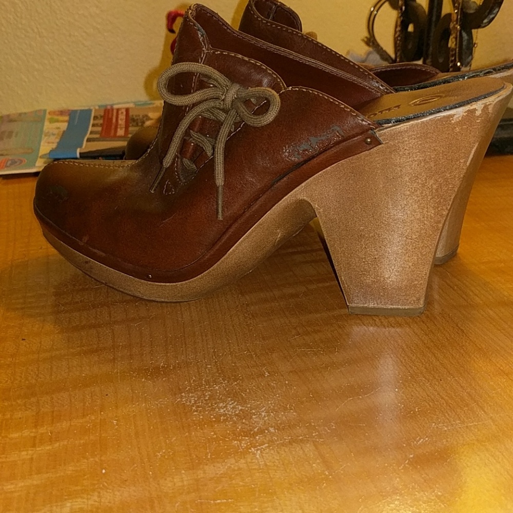 Clogs - Picture 4 of 4